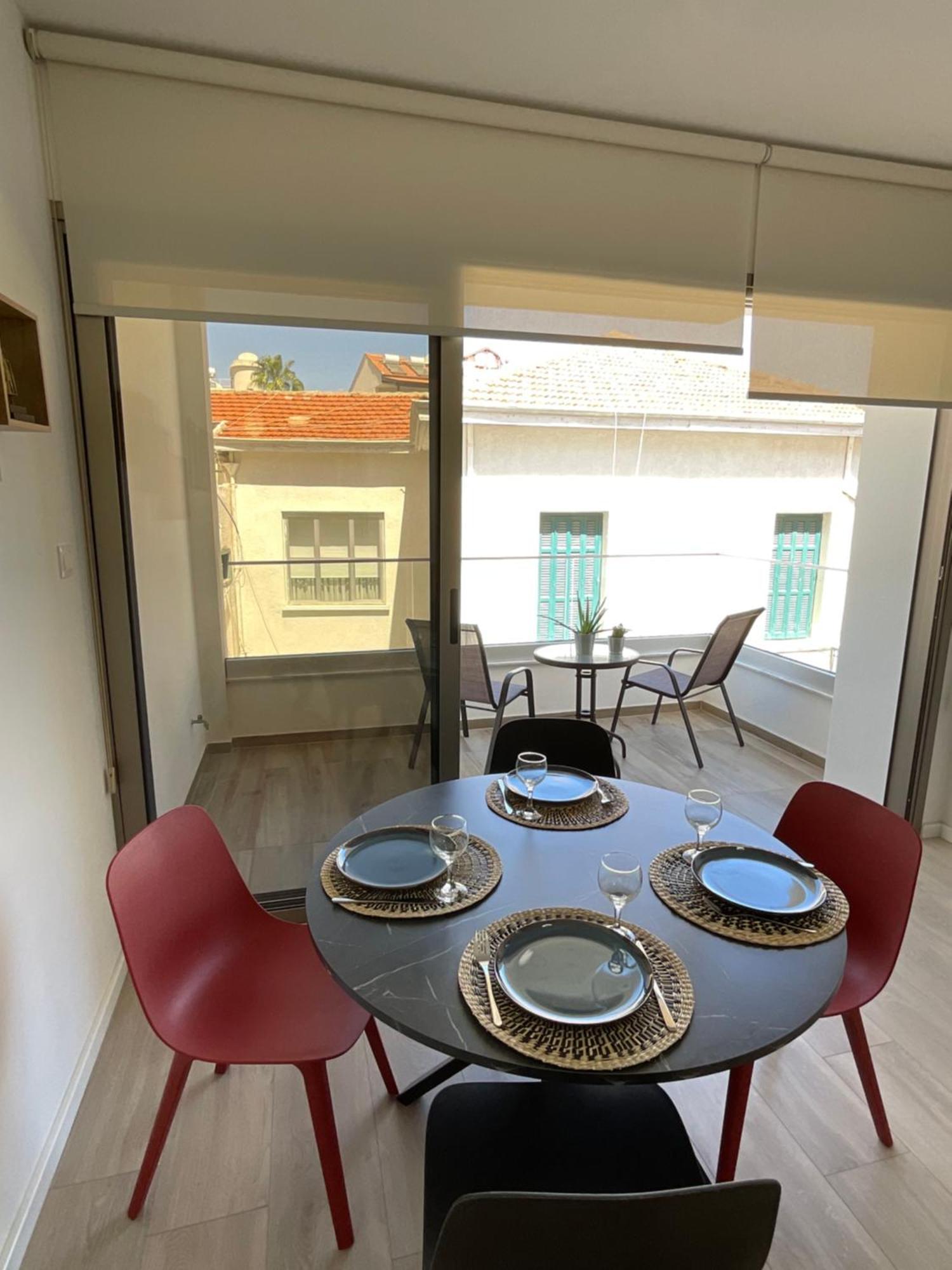Le Voyageur Apartment Larnaca Luaran gambar