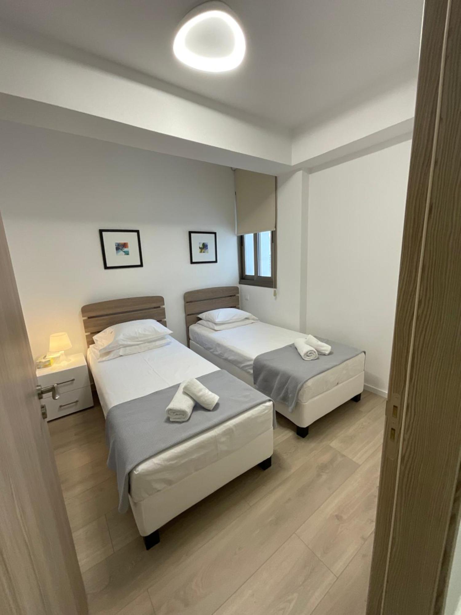 Le Voyageur Apartment Larnaca Luaran gambar