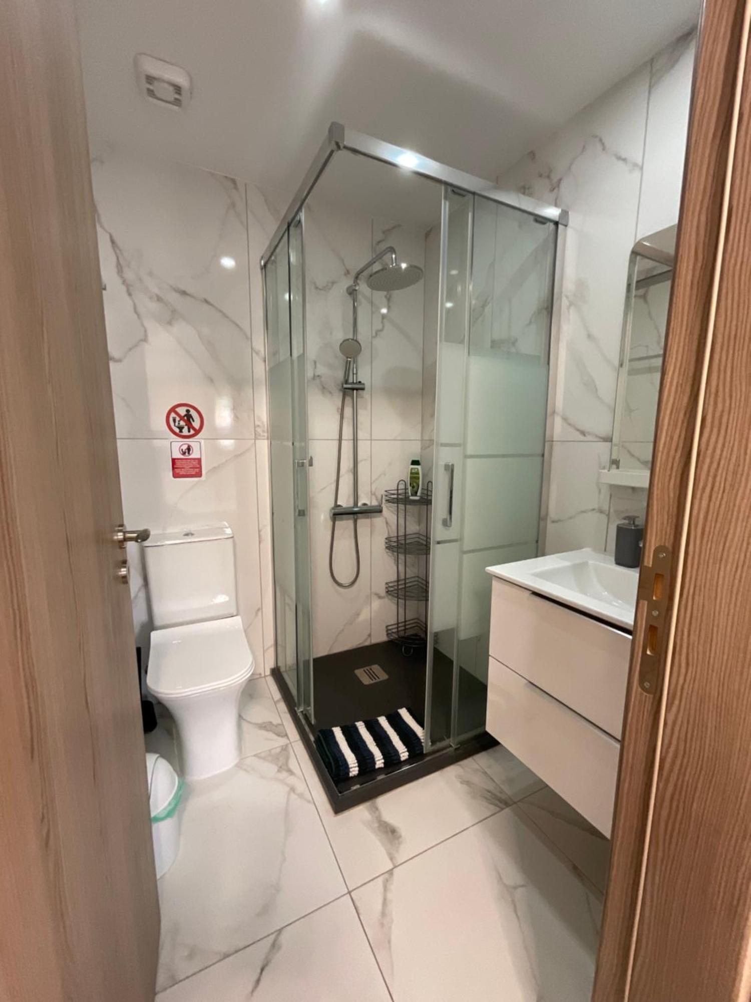 Le Voyageur Apartment Larnaca Luaran gambar