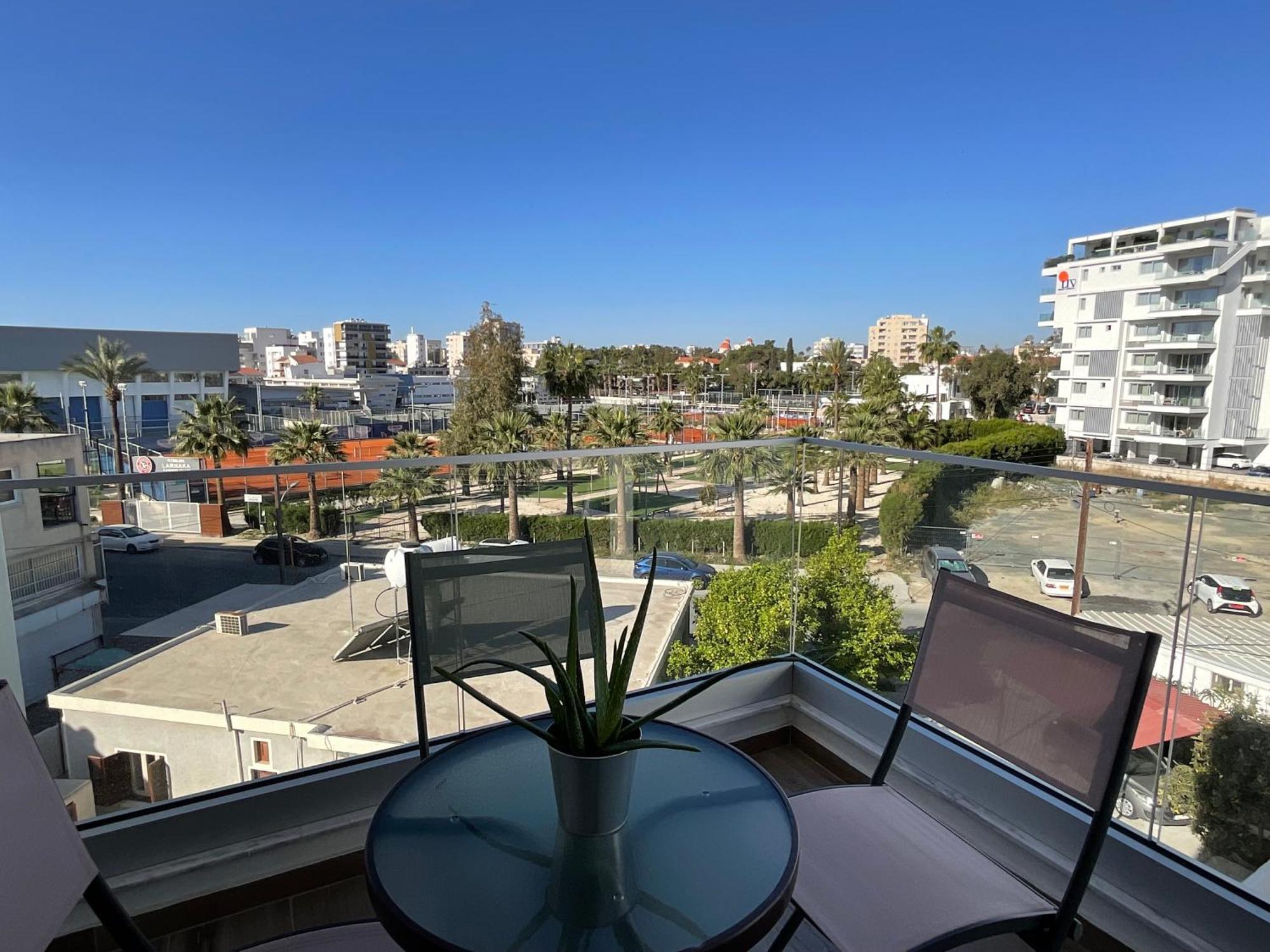 Le Voyageur Apartment Larnaca Luaran gambar