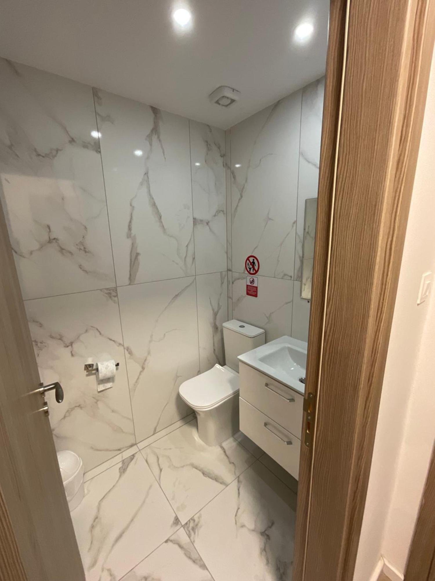 Le Voyageur Apartment Larnaca Luaran gambar
