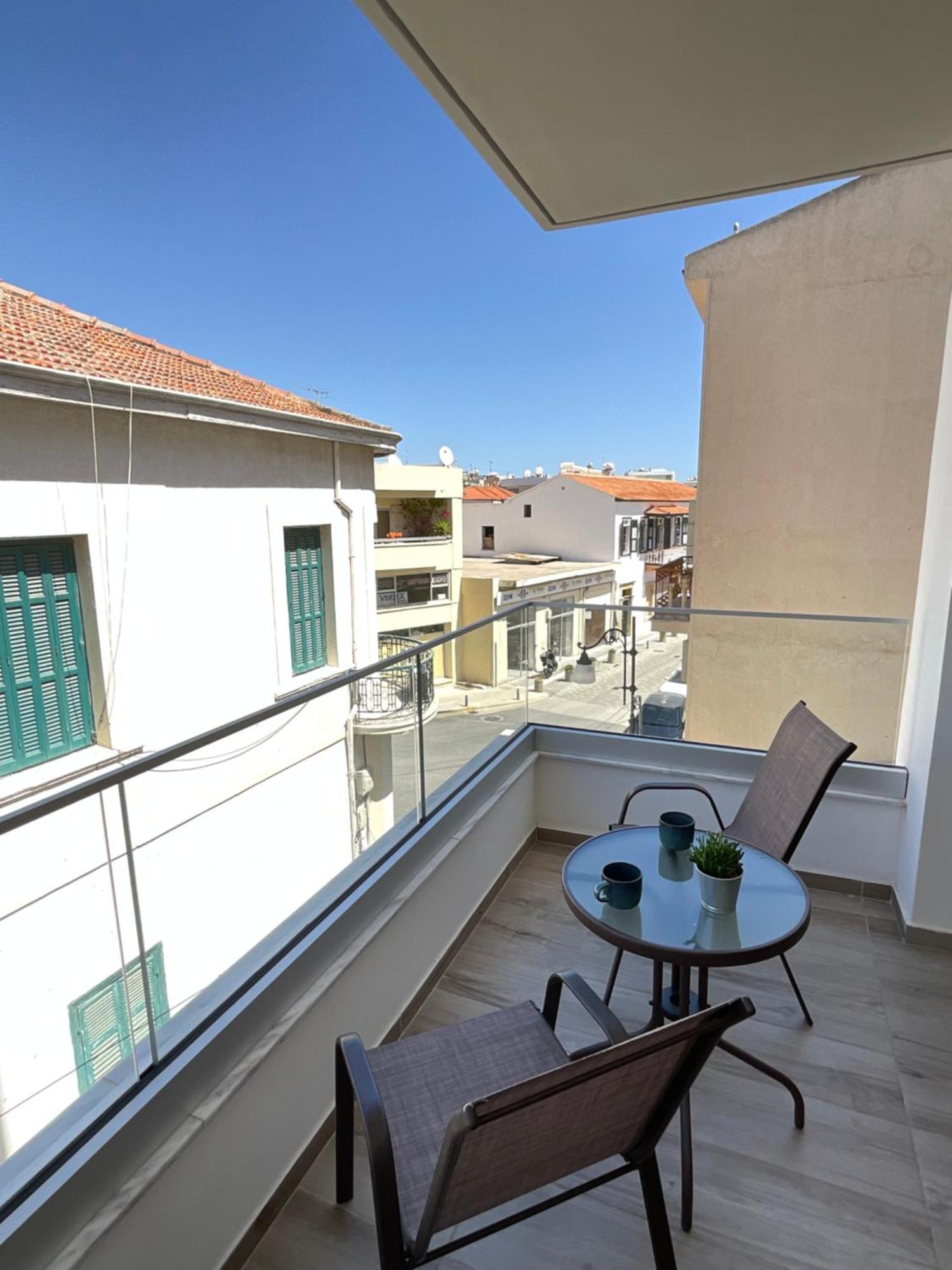 Le Voyageur Apartment Larnaca Luaran gambar