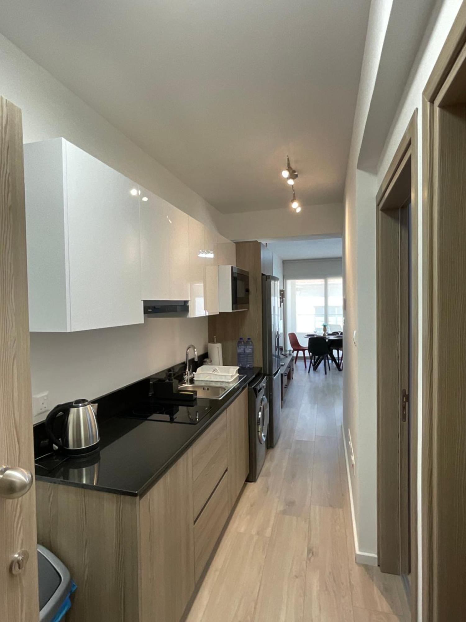Le Voyageur Apartment Larnaca Luaran gambar