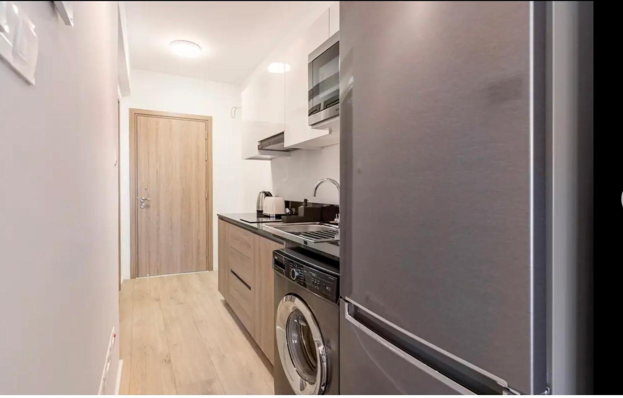 Le Voyageur Apartment Larnaca Luaran gambar