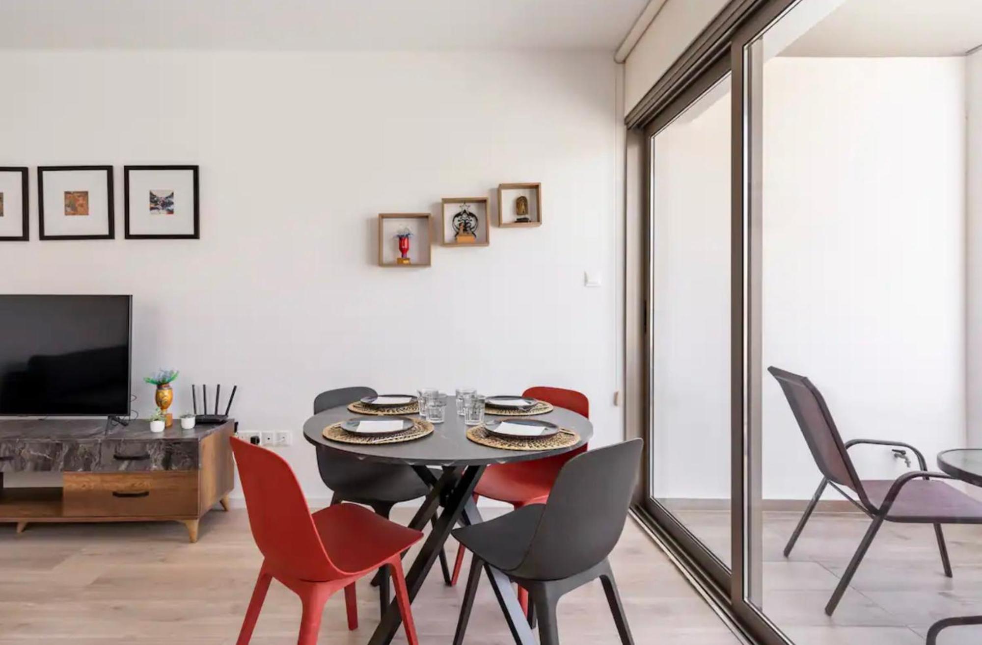 Le Voyageur Apartment Larnaca Luaran gambar